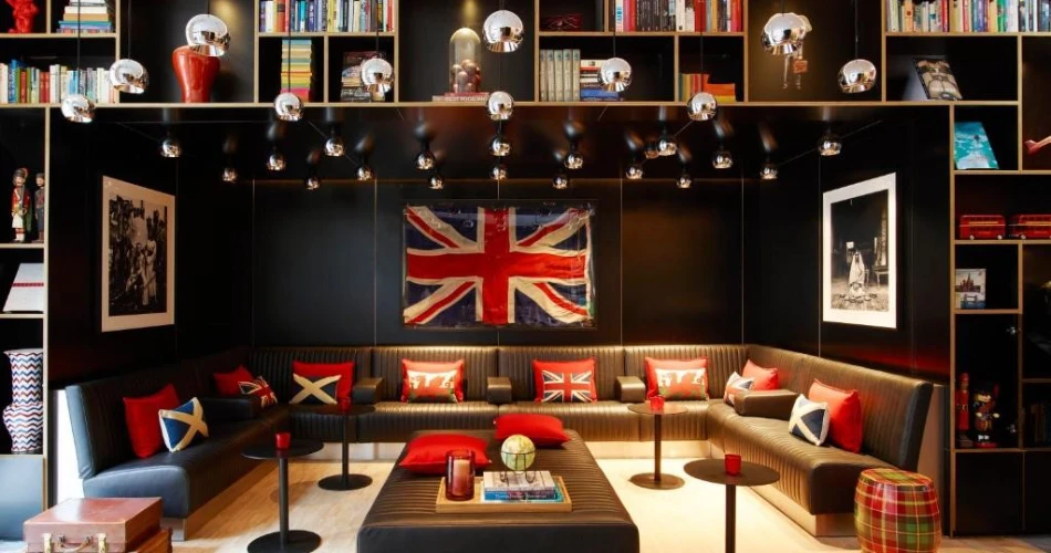 Luxury with a View: Best Hotels Near Tower Bridge