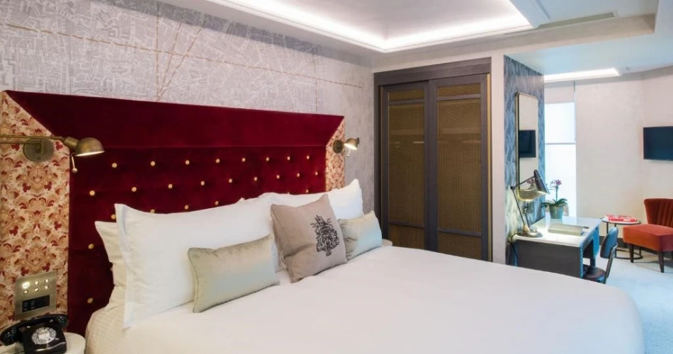 Luxury with a View: Best Hotels Near Tower Bridge