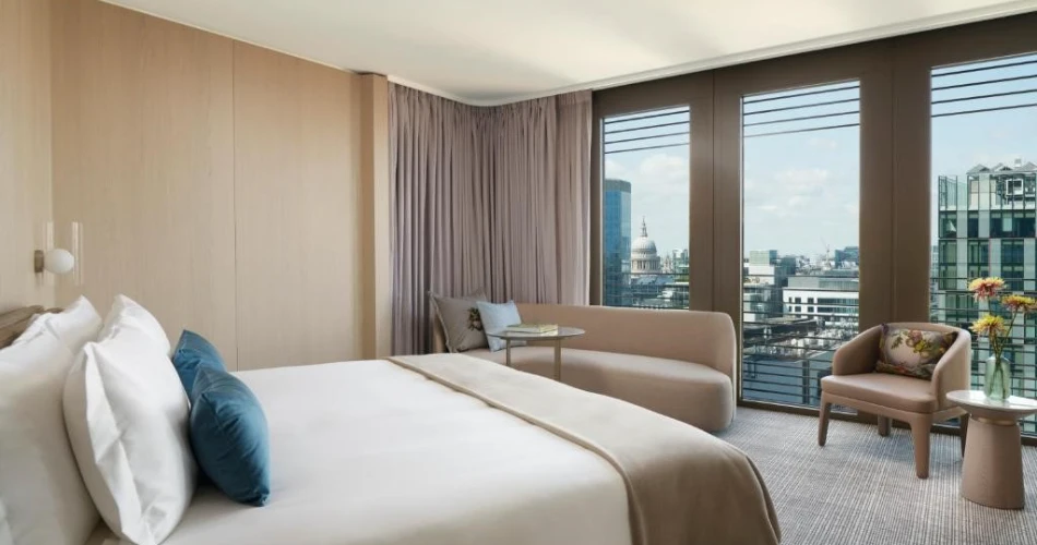 Luxury with a View: Best Hotels Near Tower Bridge