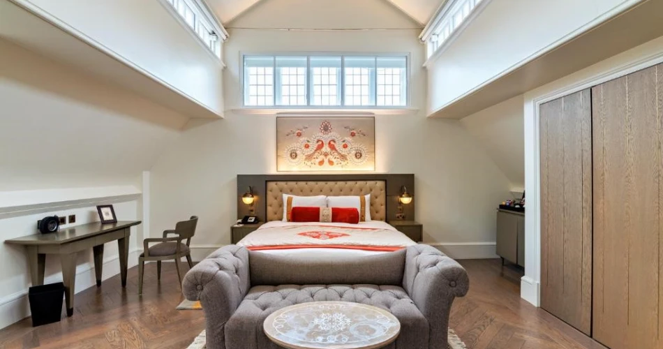 Romantic Getaways: Boutique Hotels Near Tower Bridge