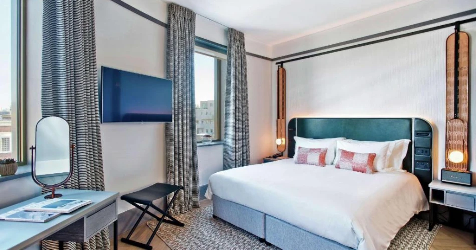 Wake Up to a View: Hotels Overlooking Tower Bridge