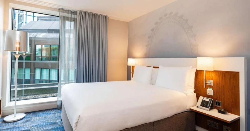 Wake Up to a View: Hotels Overlooking Tower Bridge